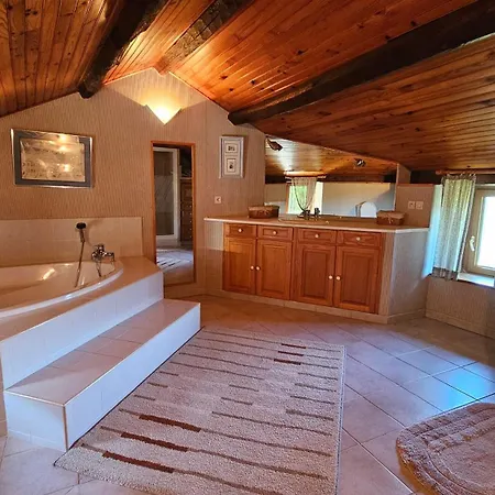 Nyaraló Domaine De La Maziere Saint-Hilaire-de-Lavit